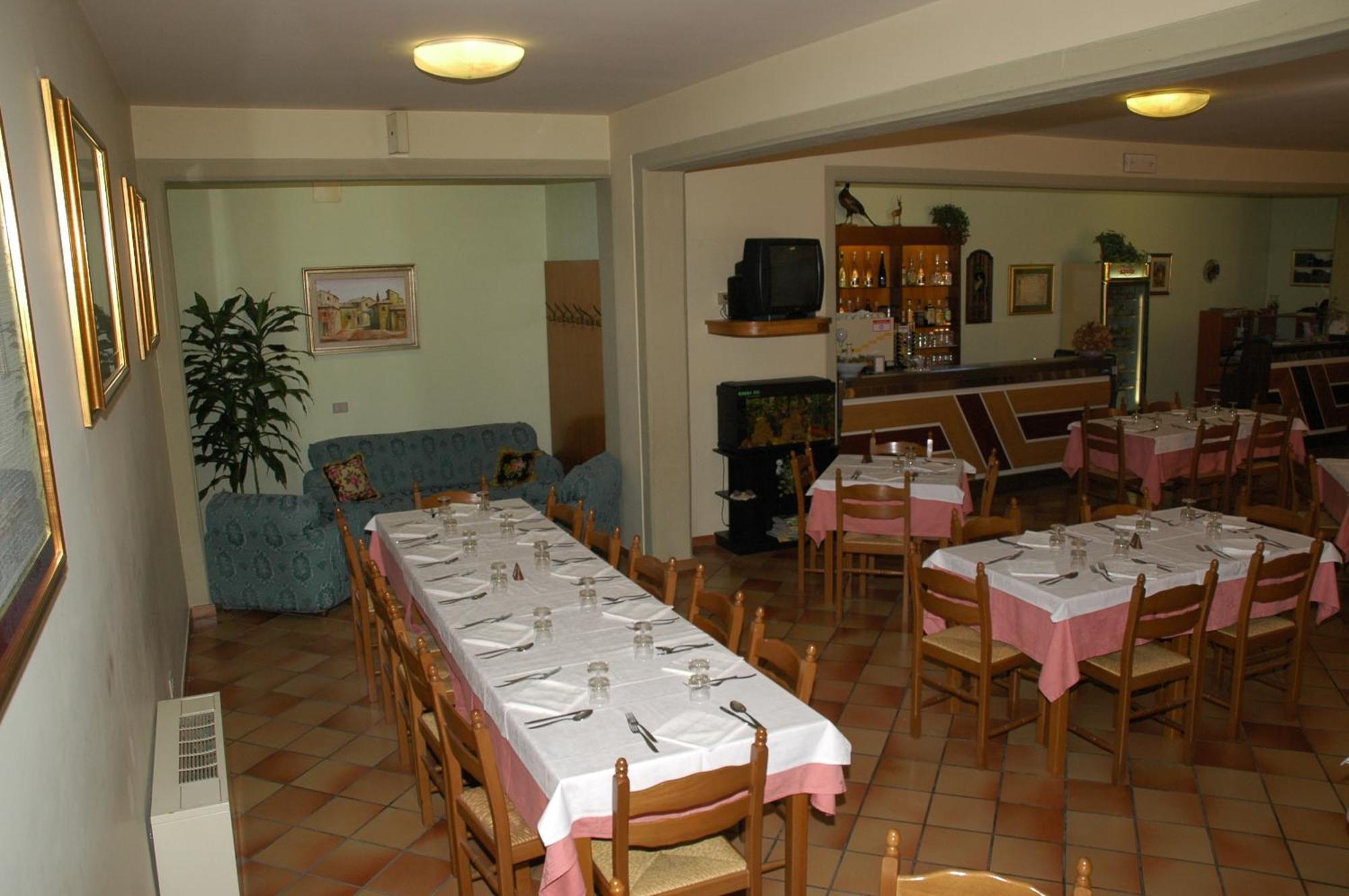 Hotel Ristorante Fiorelli Preci ภายนอก รูปภาพ